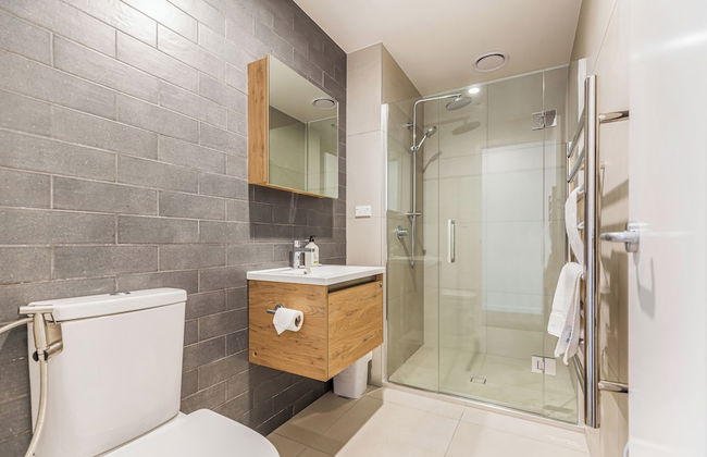 Relaxing Apt. Steps from Eden Park | Zodiak Stays - Foto 9