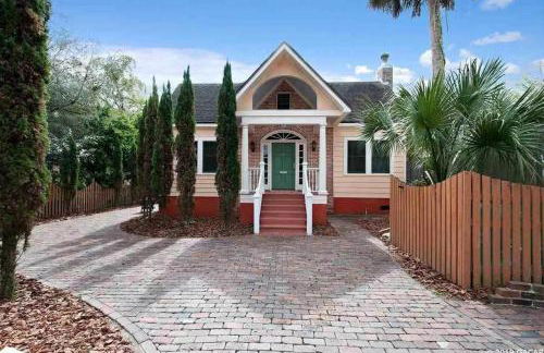 University House - 8 Bedrooms Walk to UF / Stadium - Foto 21