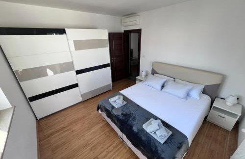 SeaScape Deluxe Residence - Photo 27