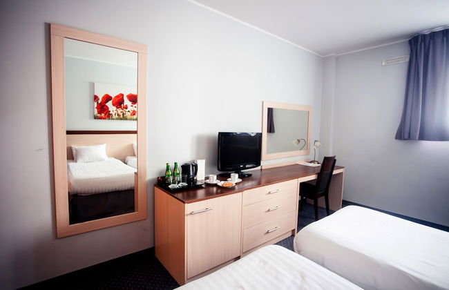 POLECZKI RESIDENCE APARTMENTS - Photo 10