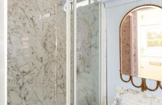 The Showman's Carriage w King Bed close to beach - Foto 56