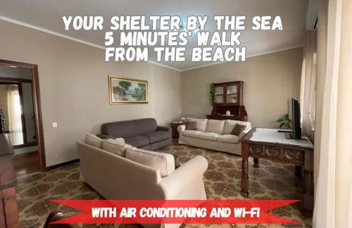 5 Minutes' Walk from the Beach, with Two Bedrooms - Foto 1