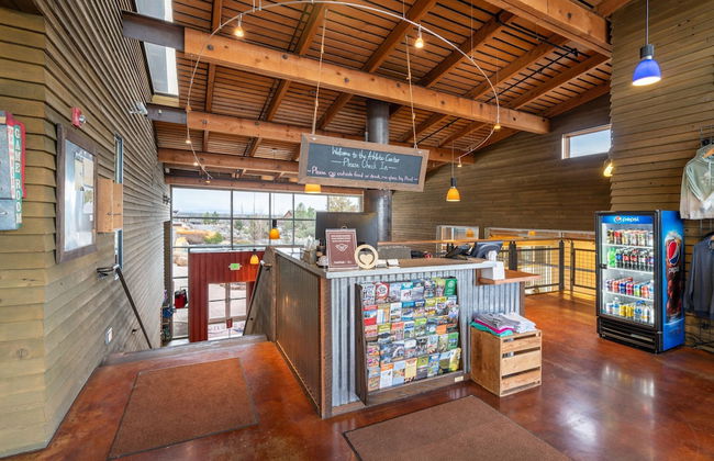 Clint by Avantstay Located Within The Brasada Ranch Community Golf Course Pool Hot Tub - Foto 41