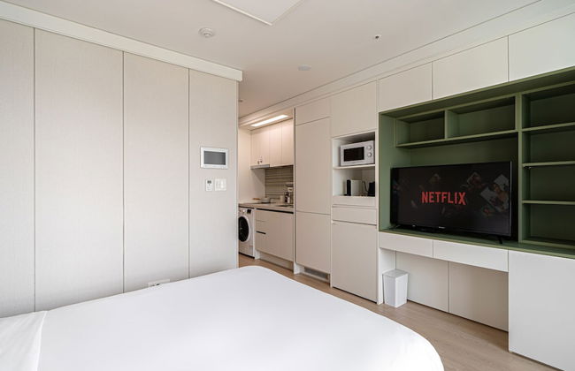 Urbanstay Myeongdong - Photo 3