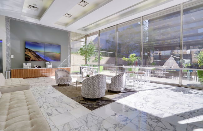 Walkable DC View Apartments - Photo 7