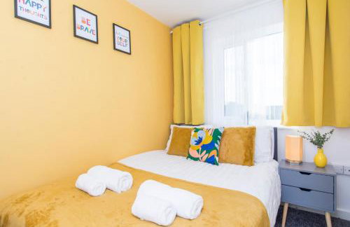 Workers Families Pet Friendly 7Bed 2Bath and WC Free Parking Garden 14PPL - Photo 16