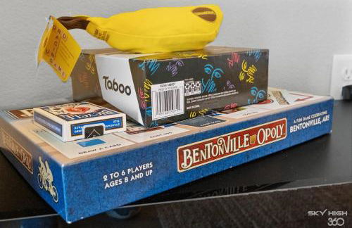 Deluxe 2BR Near Amp, Culture & Walmart wPool - Photo 8