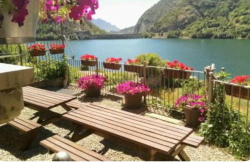 CASA PIXURRI en Lanuza compuesta de 5 apartamentos turísticos en casona pirenaica, a 10 minutos de las ESTACIONES de ESQUÍ de FORMIGAL-PANTICOSA - Foto 9