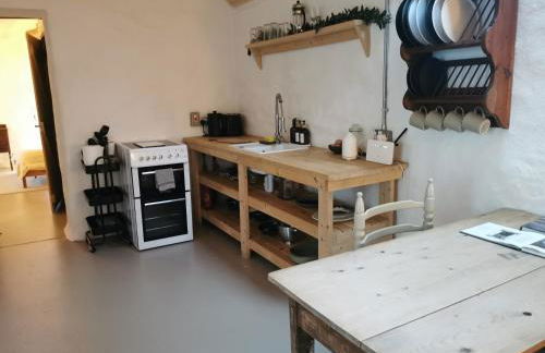 Cosy Couples Retreat at THE COOP with Hot Tub - Foto 5