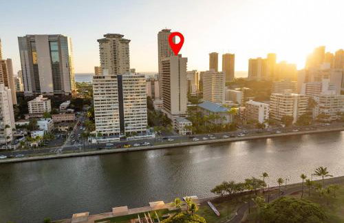 Honu Hale Penthouse 2 BDR Ocean View Waikiki - Photo 72