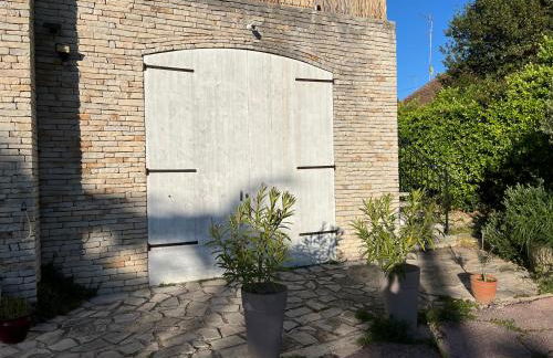 Charmant T2 calme , climatisé et piscine privée - Foto 3