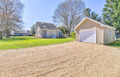 Family-Friendly Cottage, Walk to the Beach! - Foto 29