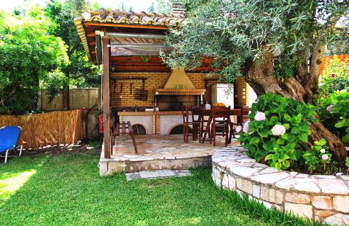 Villa Dimitra Nikiana - Photo 13