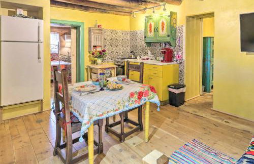 Artsy Santa Cruz Apartment with Shared Fire Pit! - Foto 6