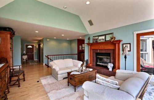 Four-Bedroom Luxury Vacation Rental on 80 Private Acres near Granite Peak, Wisconsin - Foto 29