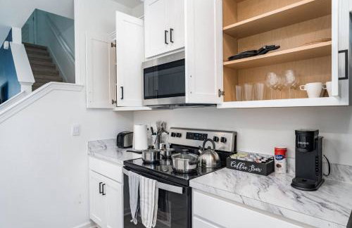 Modern 2 BR Townhome | Close 2 Beach. - Foto 9