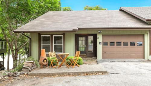 Lakeside Nest Dock on Lake Rayburn Sleeps 10 - Foto 4