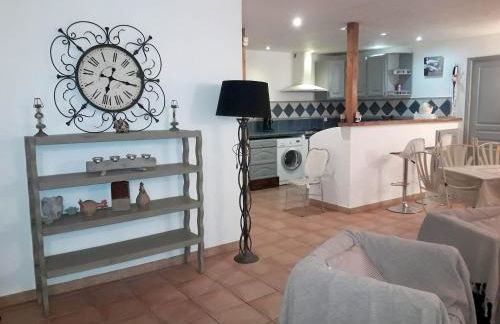 Maison charmante à Maillane avec piscine privée - Foto 7