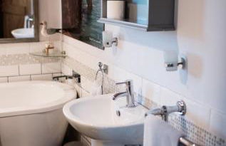 Tree-Tops Treehouse Eco Retreat - Photo 21