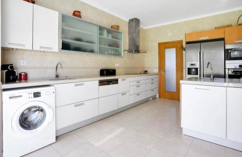 Sunny Villa in Lagoa de Albufeira - private pool by Lisbeyond - Foto 39