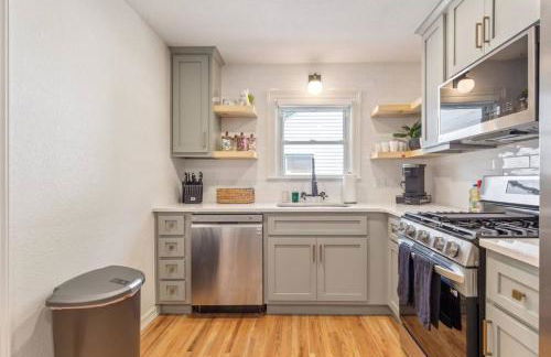 Trendy in Tulsa - King Bed Expo, TU, Downtown - Foto 17