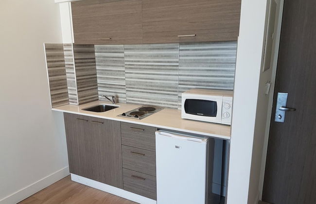 Melini Hotel Suites - Photo 17