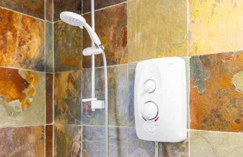 Charming Harvington Cottage - Hot Tub, Pet Friendly, Sleeps 11 - Foto 67