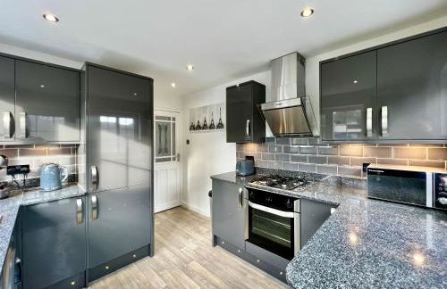 Curzon House Two - Great for Contractors or Family Holidays - Foto 37