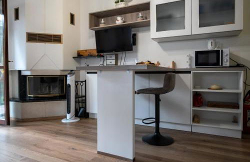 La Casa degli Sbilfs - Wi-Fi, Netflix e Garage Box , a 2 minuti dal Monte Zoncolan - Foto 6