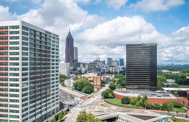 ATL Downtown 2BR with Free Parking Gym - Foto 28