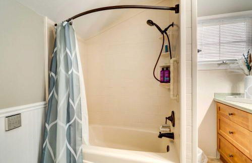 Sodus Point Home - Walkable to Beach! - Foto 30