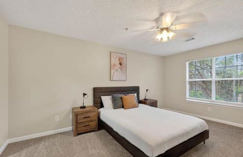 Bright Stockbridge condo with full kitchen - Foto 11