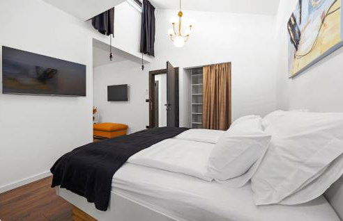 4 Bedroom Lovely Home In Labin - Photo 34