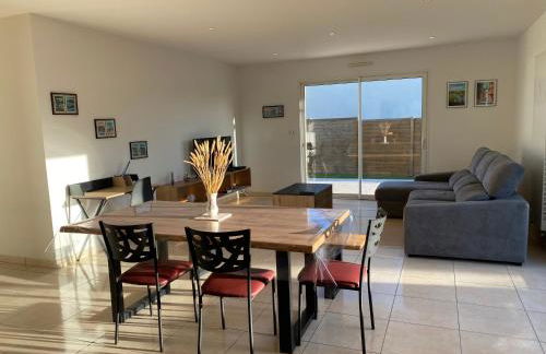 1100-Maison au cœur du village de Planguenoual. - Photo 2