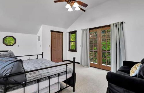 5 Bedroom Suites Hot Tub Jacuzzi Tub & Game Room - Photo 40