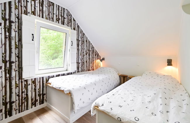 Holiday Home in Reutum With Pond and Trails - Photo 5