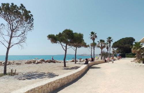 Villa Azur - 2 pièces rez-de-jardin dans une maison avec piscine - Foto 33