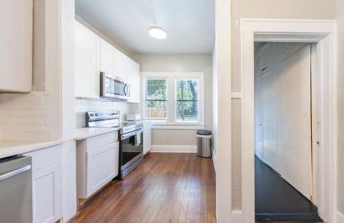 Luxurious 6 bedroom villa near downtown - Foto 24