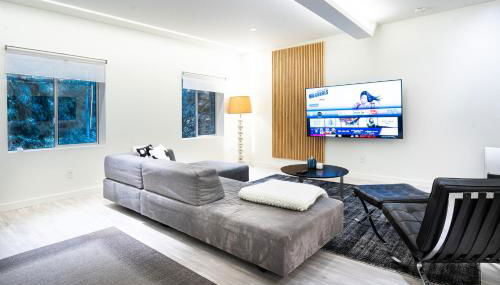 Modern Loft with Park Like Setting View - Foto 3