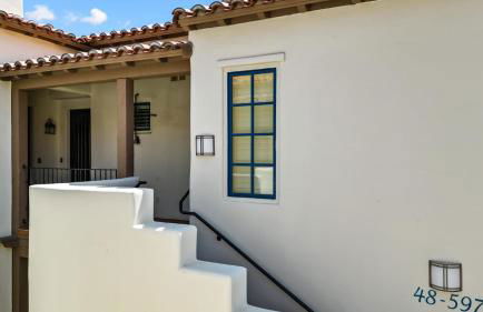 LV020 Upgraded LV Studio with a Private Balcony - Photo 2