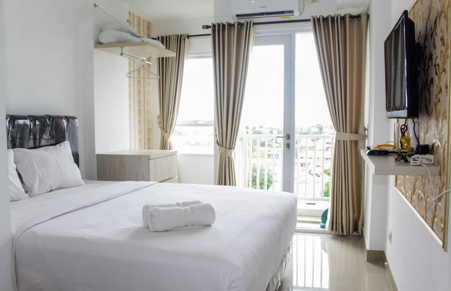 Minimalist Studio Apartment at Poris 88 with City View - Photo 1