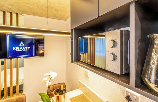 KRAVIT Premier Suites - Photo 5