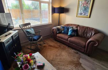 Rumer Hill House a unique boutique styled place to stay in Cannock close to A5 the McArthur Glen outlet - Foto 11