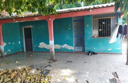 Casa com terreno grande - Foto 1