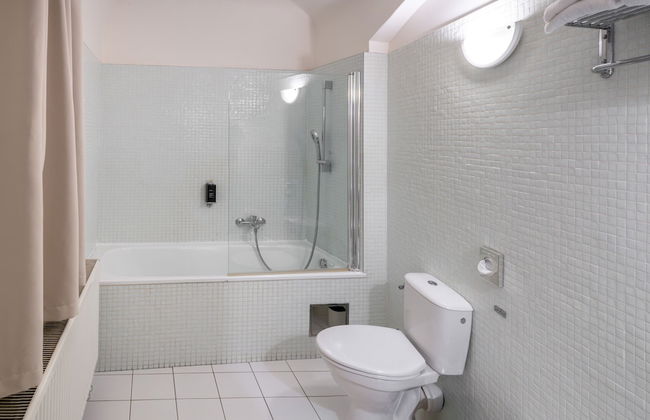 6 Continents Apartments by Adrez Living - Photo 28