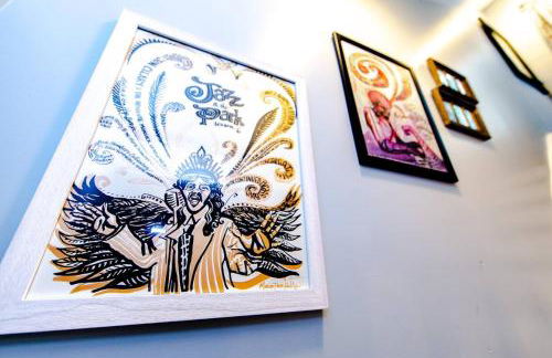 Governors Mansion 5 bedroom-3 bath - Photo 46