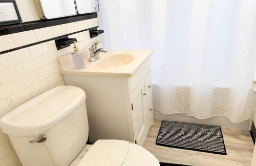 Spacious 3 bed, in unit laundry, Free Prkng - Foto 17