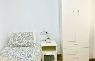 New Spacious and Cozy apartment - Málaga - Photo 9