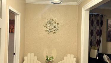 Beautiful 4Bedroom Retreat Close to Niagara Falls Your Home Away from Home - Foto 5