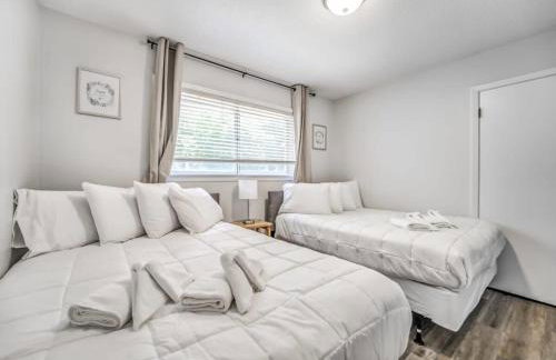 Fenced Yard Centrally Located-Parkway Village Pad - Foto 5